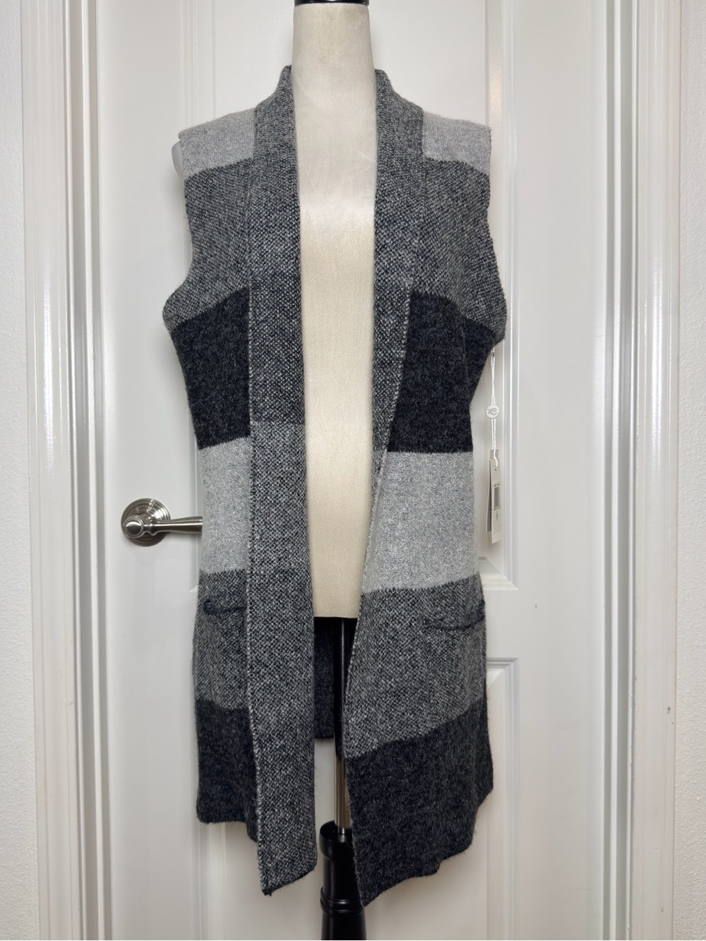 Sleeveless Open-Front Stripe Cardigan Vest - Gray NWT